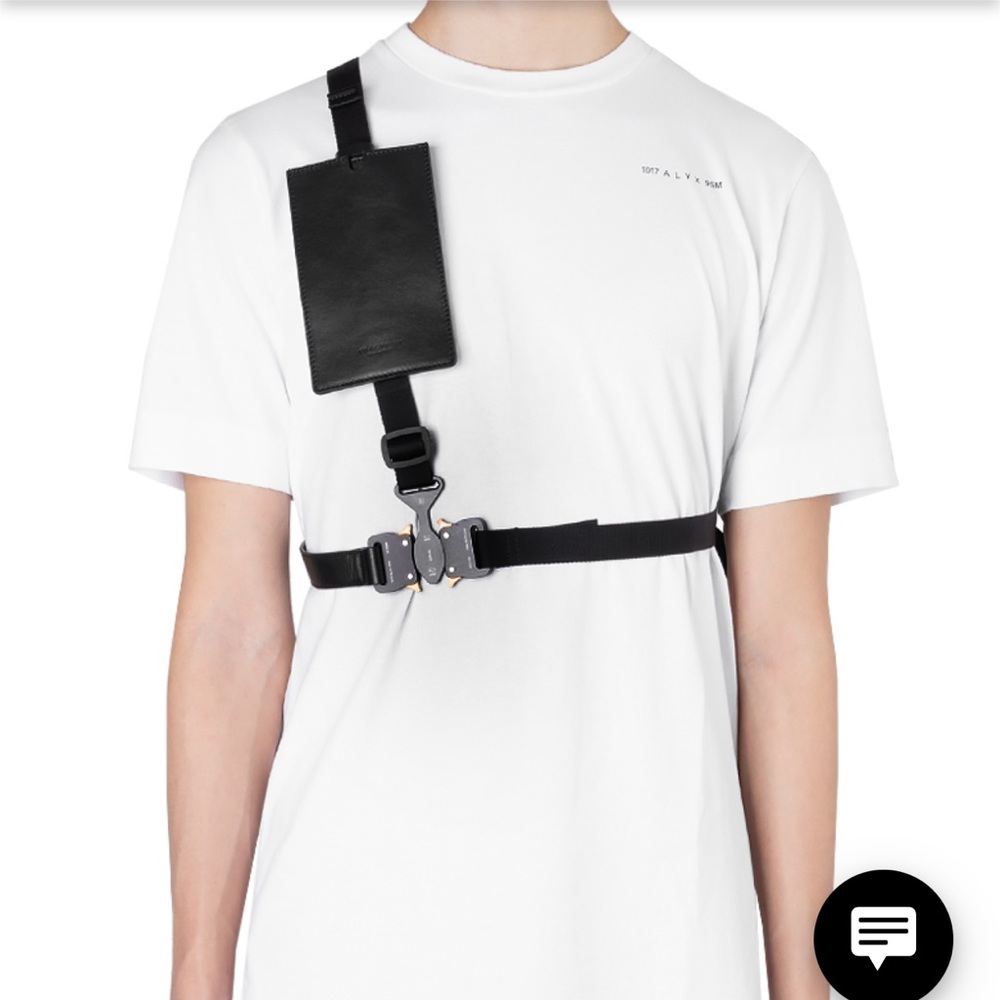 (Last one) 1017 ALYX 9SM
TRI-BUCKLE BELT